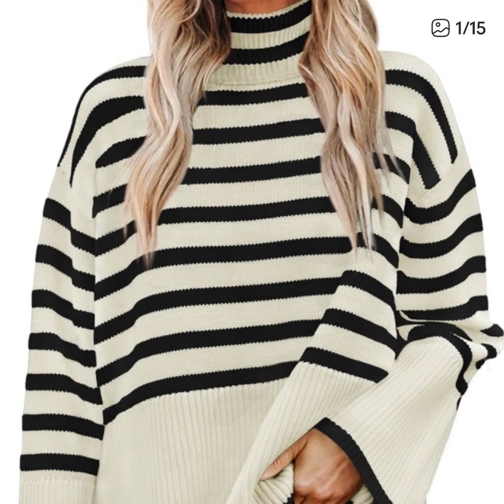 🔥SALE🔥NWT Black and Cream Striped Turtleneck Sweater